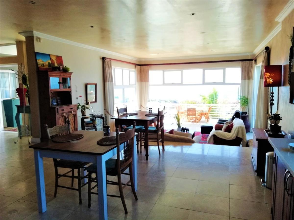 4 On Montagu Accommodation Mossel Bay Eksteriør bilde